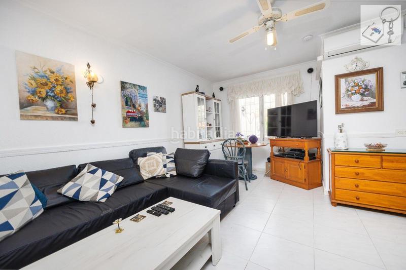 Foto f1ebee47-1c26-41b0-bfed-72c8edffab9b. Semi detached house in nueva Torrevieja Torrevieja