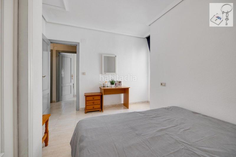 Foto 685893ec-5d8c-41f8-a39a-bff7a9e76384. Apartament a Zona Playa del Cura Torrevieja