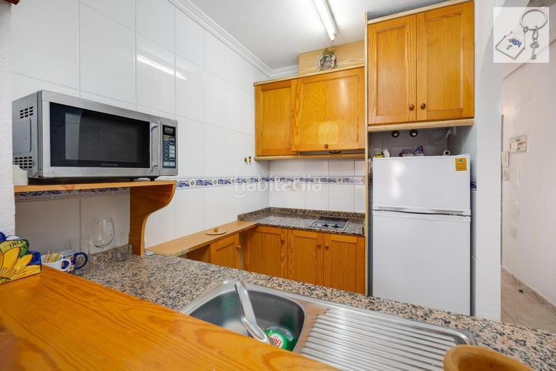 Foto aa4c9a6c-86fb-42da-89c1-8a7382c583bb. Apartament a Zona Playa del Cura Torrevieja