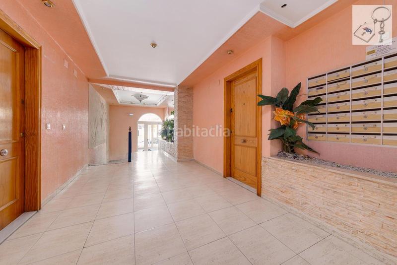 Foto 9810db30-d4a3-4d53-bbbe-29955cec25ab. Appartement in Zona Playa del Cura Torrevieja