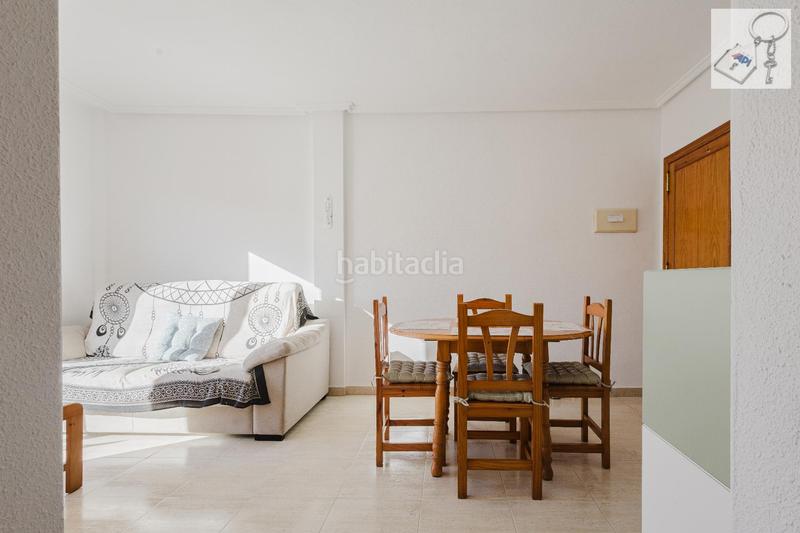 Foto 1c4851a6-5a3c-42b1-9d8d-d1e2135b0654. Casa amb piscina a Parque Acuático - Sector 25 Torrevieja