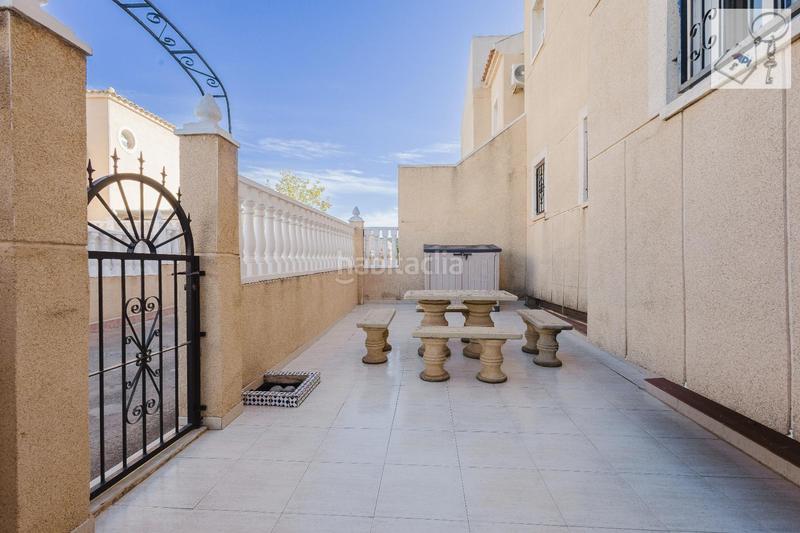 Foto 3a05cd13-13a4-4f9f-9830-82dac483bba3. Maison avec piscine dans Parque Acuático - Sector 25 Torrevieja