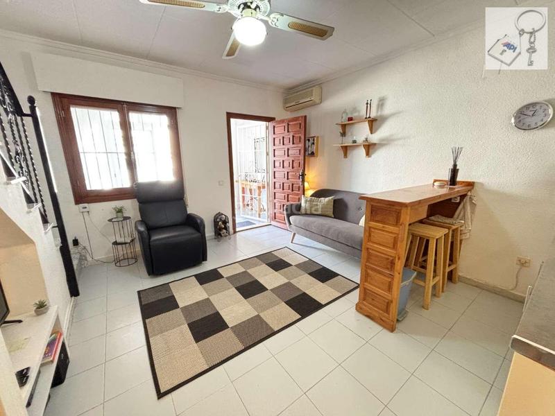 Foto f1ebf576-c444-4f4e-9163-d2ad1dda3616. Chalet in Zona Carrefour - Urbanizaciones Torrevieja