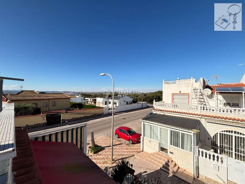 Foto 348da36b-270d-49ea-b3e3-c75030bd274d. Chalet en Zona Carrefour - Urbanizaciones Torrevieja