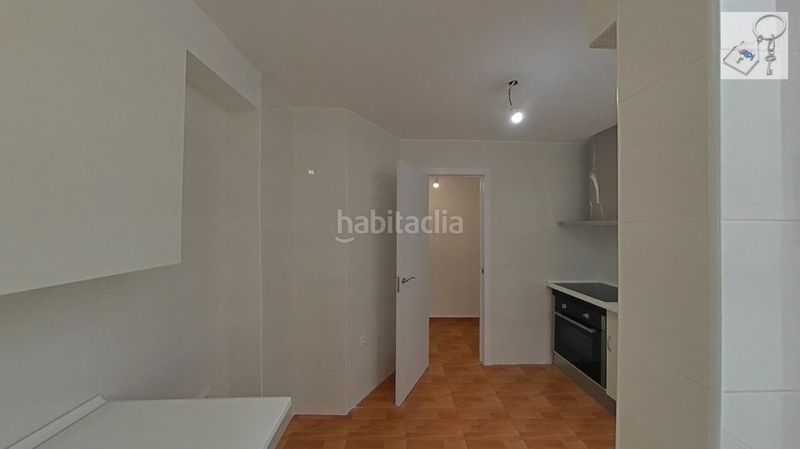 Foto 73e14b67-b422-4a2b-9e2f-43beea7176f6. Apartament a Puerto Deportivo Torrevieja
