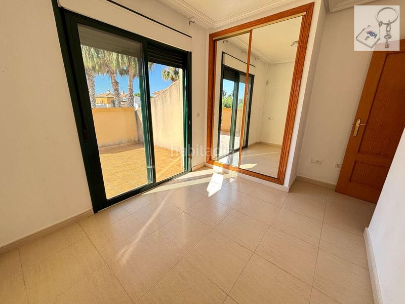 Foto f80f35d9-5c7a-4096-b224-87e9a720f2ad. Chalet en n/a 51 en Almoradí