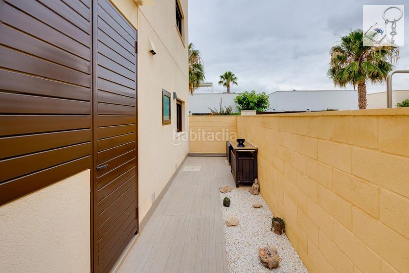 Foto 4cbd53e2-bfa0-4df4-b957-89b264cf53da. Casa amb piscina a Rojales