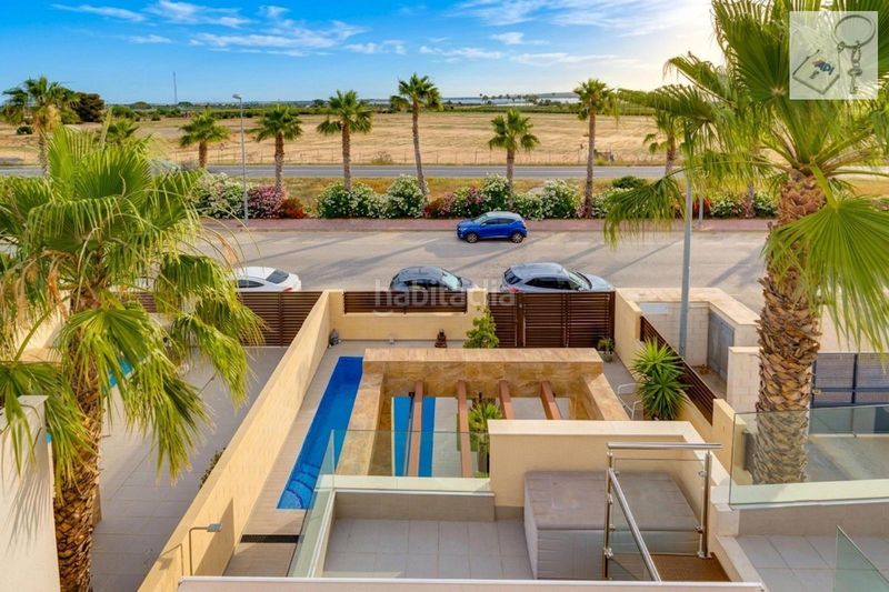 Foto 97036fb2-91f1-4695-bb45-f5f219015aff. Casa amb piscina a Rojales