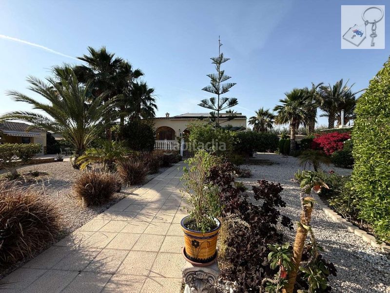 Foto 4549cc16-908d-4e2d-9ba3-0b2889064bd8. Chalet en n/a 89 en Catral