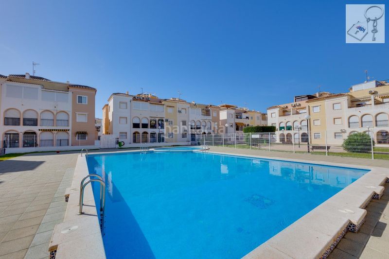Foto 01feb6d5-7c2d-462c-af63-88b6f7b81741. Casa amb piscina a La Veleta Torrevieja