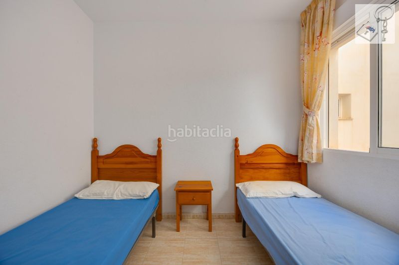 Foto 47d12358-d503-42d0-84ac-c56f30627c52. Apartament amb piscina a Antonio Machado Torrevieja