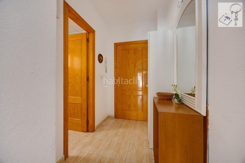 Foto 54ca13bc-8d33-4be0-abd8-4edefb9b1a0d. Apartament amb piscina a Antonio Machado Torrevieja