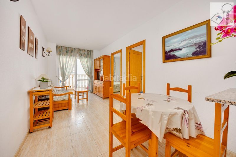 Foto 8abcf02e-9c83-4ccc-bb0a-6e683d8da2b3. Apartament amb piscina a Antonio Machado Torrevieja
