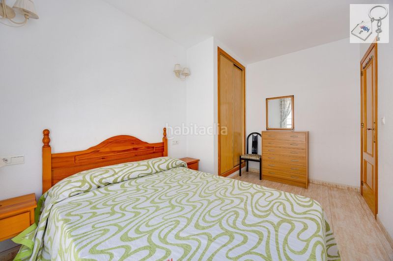 Foto 96f20e2b-847c-4796-83b9-5363239ad275. Apartament amb piscina a Antonio Machado Torrevieja