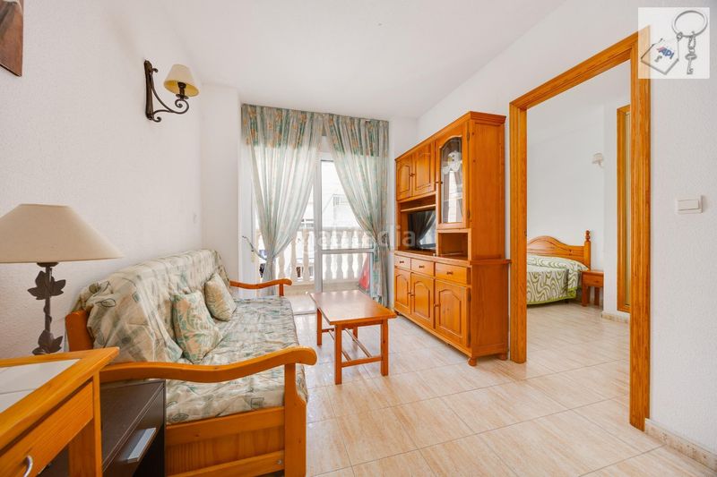 Foto ab245f6e-f653-4674-94f4-f058128709d5. Apartament amb piscina a Antonio Machado Torrevieja