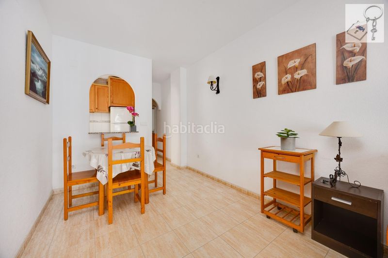 Foto c0d8e1d4-ee34-47c5-8b10-034775729077. Apartament amb piscina a Antonio Machado Torrevieja