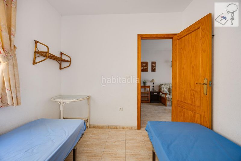 Foto f3fa9b01-f5fc-4ed3-95e0-32bff03ef333. Apartament amb piscina a Antonio Machado Torrevieja