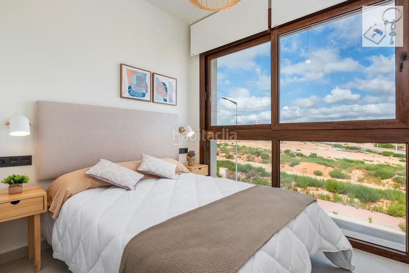 Foto 51a66520-3910-43d1-8cde-a599f6d3697e. Apartament amb aparcament piscina a Los Balcones-Los Altos Torrevieja