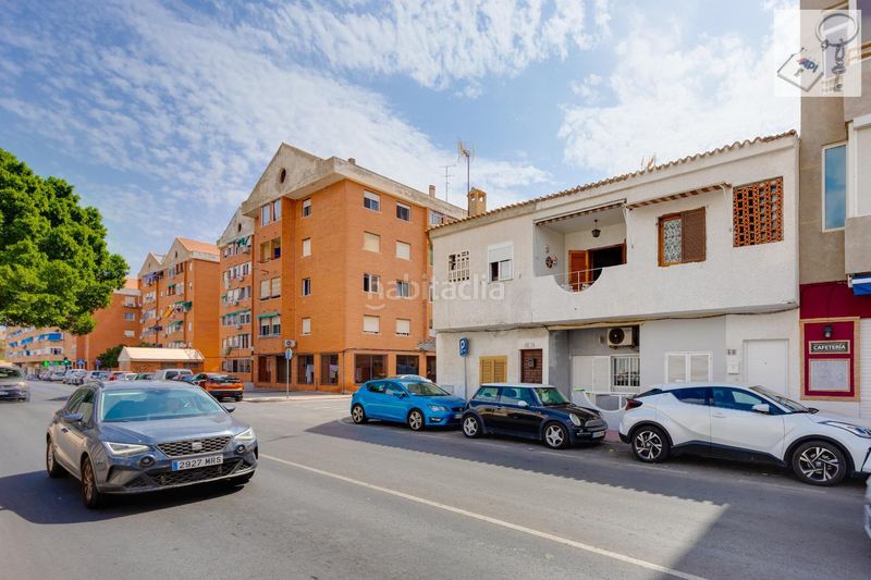 Foto c4ad82d9-a857-4f63-be6c-bec4ba72d278. Casa a El Acequión Torrevieja