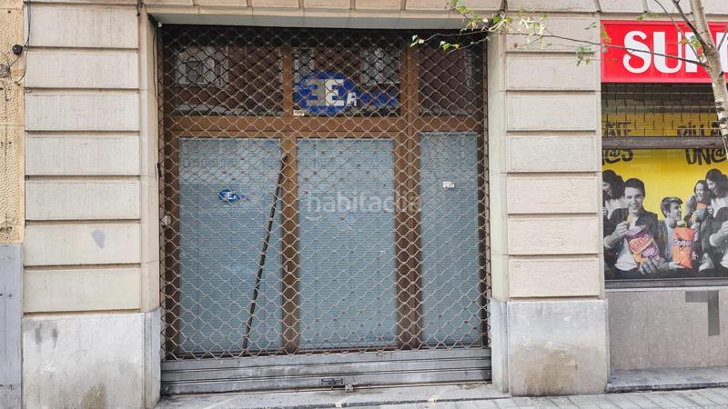 Foto 3d65188d-913b-463d-9a17-7166f393d243. Local comercial lonja distribuida en despachos con buena altura en Bilbao