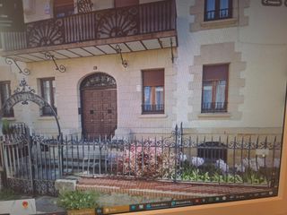 Flat in Usategui. Vivienda en casa señorial oportunidad inversores
