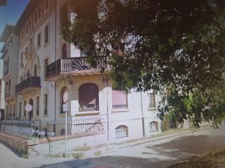 Flat in Usategui. Oportunidad vivienda en edificio señorial