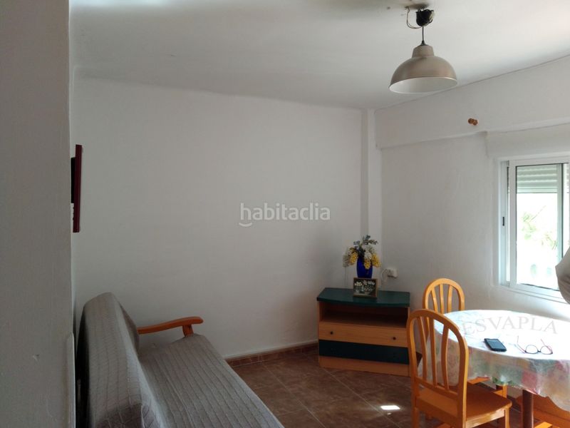 Foto f7f3a674-84e4-4153-96de-af48dded79b7. Pis a Colonia Requena Alicante