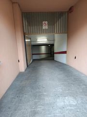 Miete Motorradparkplatz in Avenida pintor baeza 11