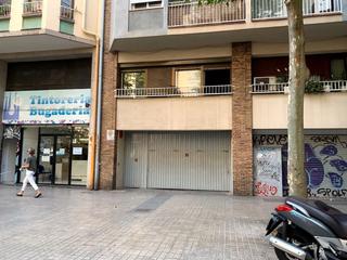 Aparcament cotxe a Carrer de provena 471. Coche pequeo