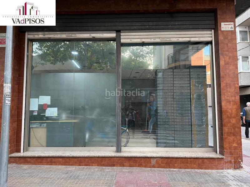 Foto b3fc7583-8fb3-42c9-a75c-d6e8dc116e2f. Local commercial dans Cardedeu