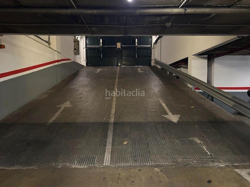 Foto 105d1766-7004-40cd-bd21-1d8a19f11f41. Alquiler parking coche en sardenya 397 en El Camp d´en Grassot i Gràcia Nova Barcelona