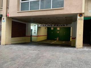 Parking voiture à sardenya 397