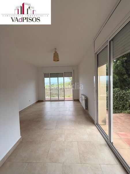Foto 938f7316-4293-46aa-b783-e81b3041b99a. Casa a Gelida