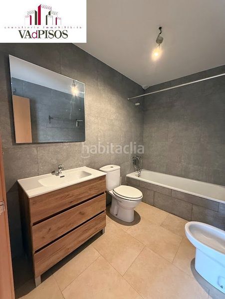 Foto c4f2989d-692a-43eb-9631-aa609ca37c77. Casa a Gelida
