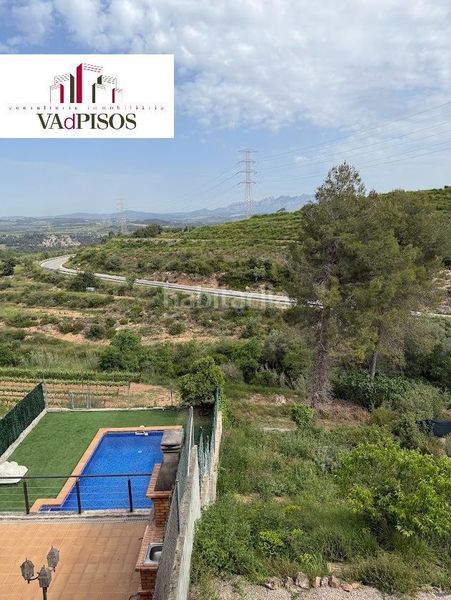 Foto db7bc250-0ebc-47ac-8895-4cee5bd2ed15. Casa a Gelida