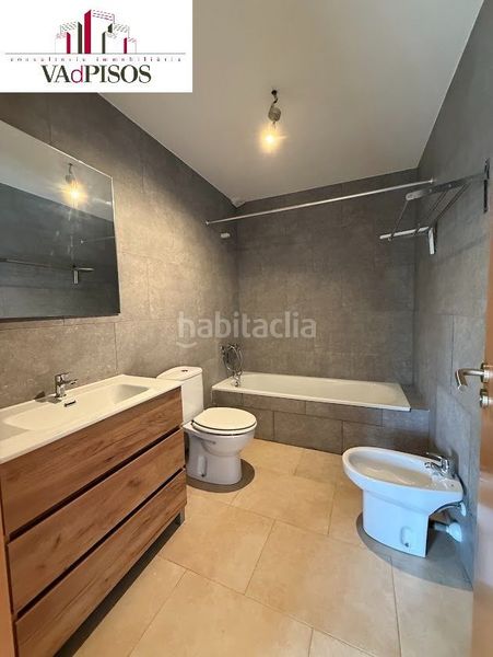 Foto f9ef2287-bf5c-4119-8f56-e9a563c98cf3. Casa a Gelida