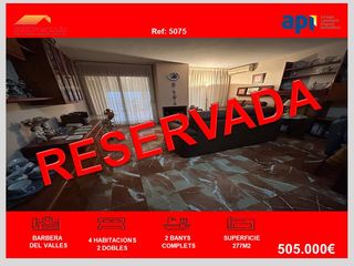 Casa adossada a Can Serra. Chalet adosado de 4h ,2 ba�os con jard�n y garaje