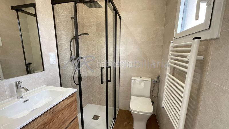 Foto 8eab81e9-71e8-4e6b-9384-03e5ee6fdb93. Lloguer casa amb calefacció a Barri del Centre Terrassa