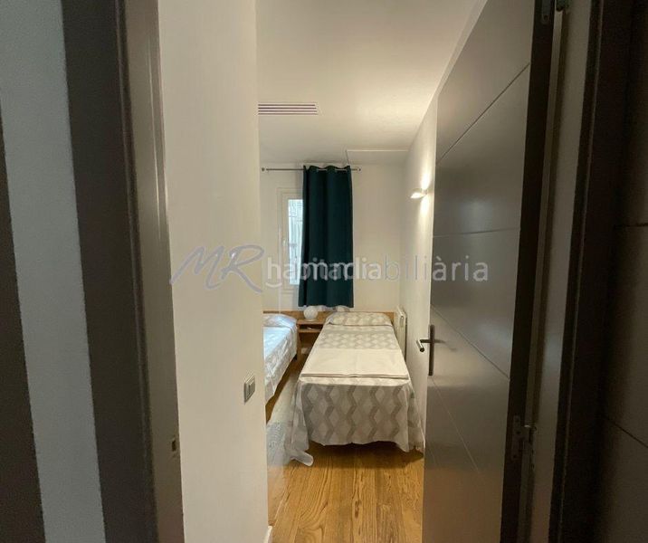 Foto 00ace2d5-acf3-4ab5-ac2d-00580b7066f4. Ático en calle pelai 5 espectacular piso con licencia turística en el centro en venta! en Barcelona