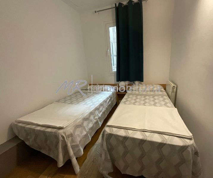 Foto 231dc203-b4b3-4390-9f6f-dd928579be87. Ático en calle pelai 5 espectacular piso con licencia turística en el centro en venta! en Barcelona
