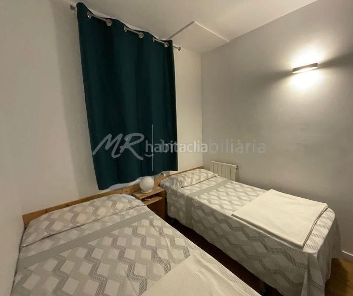 Foto 249585fa-8b88-4d7f-8210-7bf615d342e3. Ático en calle pelai 5 espectacular piso con licencia turística en el centro en venta! en Barcelona