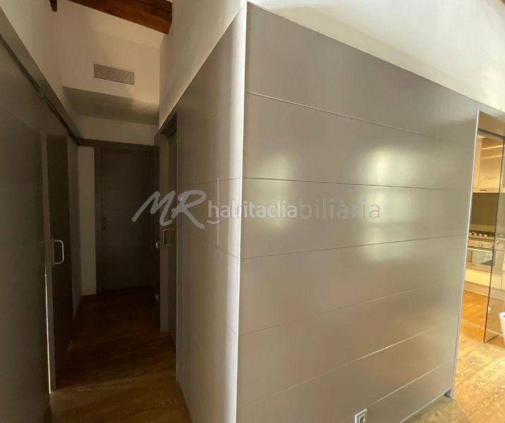 Foto be0b6528-e100-4fde-9fc4-b174285428b5. Ático en calle pelai 5 espectacular piso con licencia turística en el centro en venta! en Barcelona