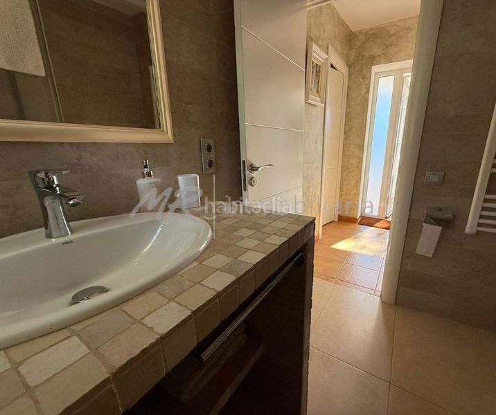 Foto dbf0bcf6-e8bd-4969-811e-2253a38d5f57. Casa amb calefacció aparcament piscina a Canyamars Dosrius