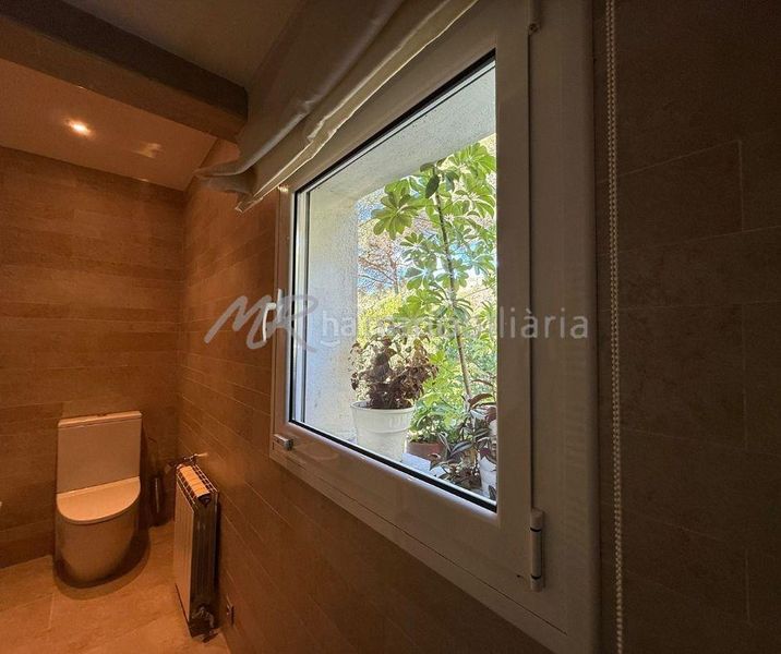 Foto f95b3a5a-e45e-4749-ba40-49a90460c40f. Casa amb calefacció aparcament piscina a Canyamars Dosrius