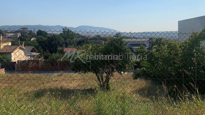 Foto 39918632-26bc-4be4-8f0d-2459630c629a. Terreny residencial a Canovelles