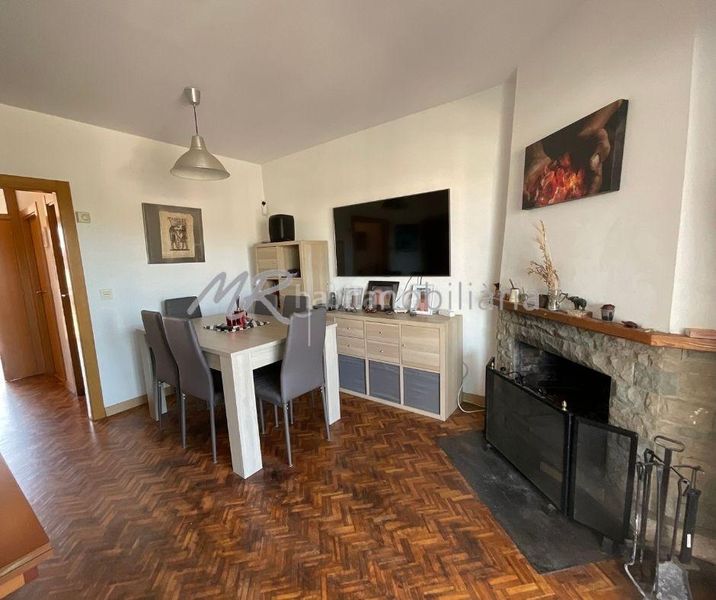 Foto 250058a1-d626-46e4-a1dd-3d5a82637b81. Àtic amb aparcament piscina a Gava Mar Gavà