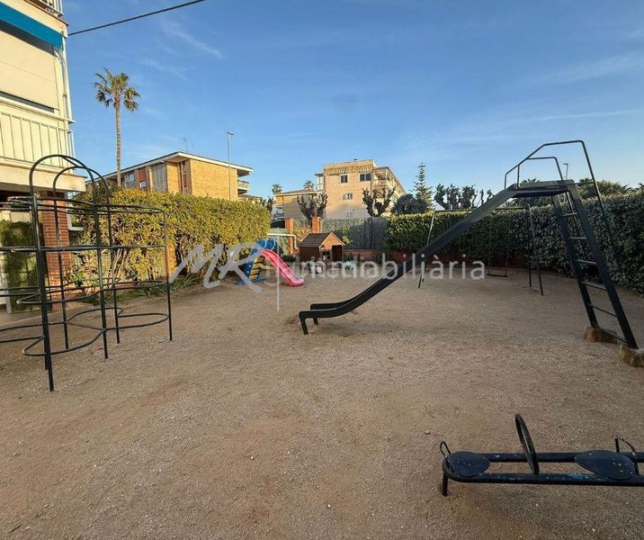 Foto 4423291e-3787-481a-8cb5-55818e3f1f25. Àtic amb aparcament piscina a Gava Mar Gavà