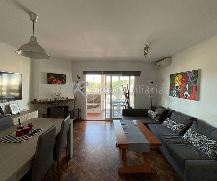Foto 5352bdd0-8f19-4287-843d-fb1e0be82940. Àtic amb calefacció aparcament piscina a Gava Mar Gavà