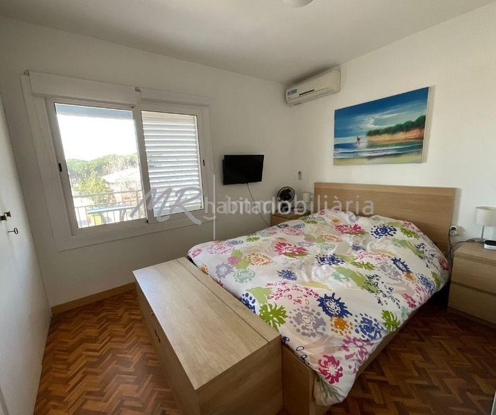 Foto 867d90d4-356e-4e1b-a0ad-28ea1a2bd3d6. Àtic amb aparcament piscina a Gava Mar Gavà