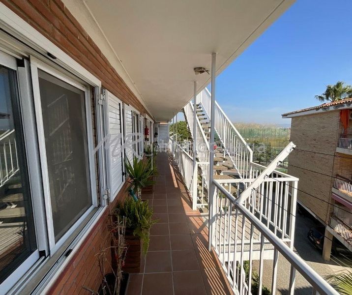 Foto afe6c718-b159-4e65-9262-93845a2df7b4. Àtic amb aparcament piscina a Gava Mar Gavà